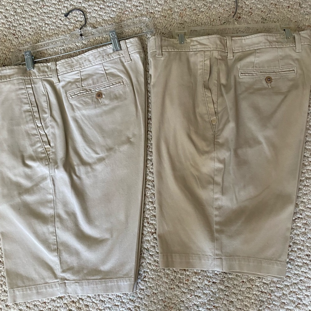 Tommy Bahama 2 pairs of men’s shorts. Gently used. Size 36